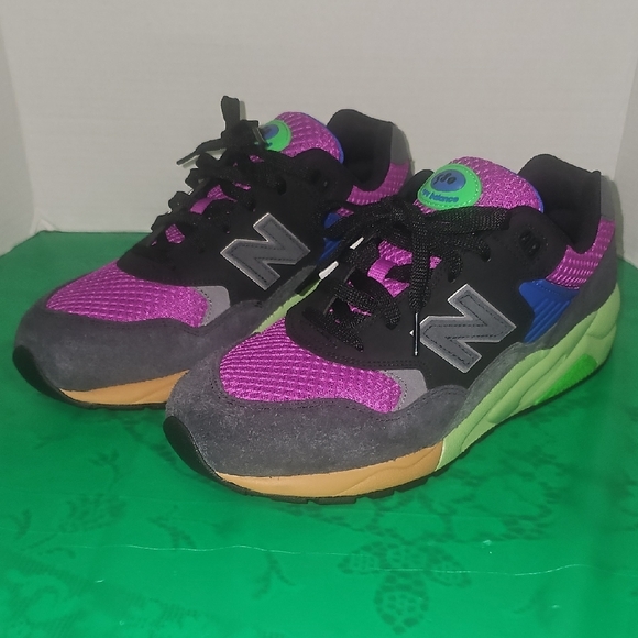 New Balance 580 - Picture 2 of 11